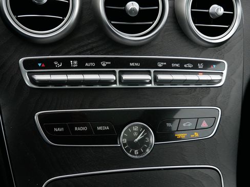 Used 2020 Mercedes-Benz C 300 4MATIC Coupe image 27