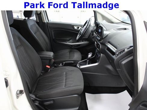 Used 2018 Ford EcoSport SE image 24