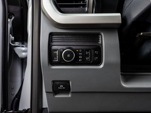 Used 2026 Ford F250 XLT w/ XLT Premium Package image 22