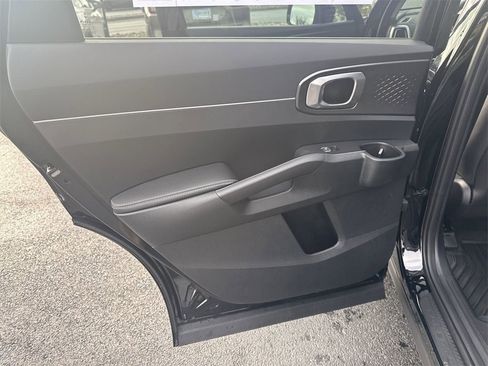 New 2026 Kia Sorento LX image 23
