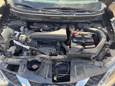 Used 2016 Nissan Rogue SV w/ SV Premium Package AWD/4WD image 28
