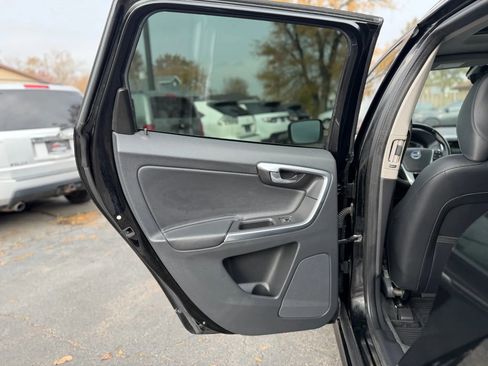 Used 2015 Volvo XC60 T5 image 15