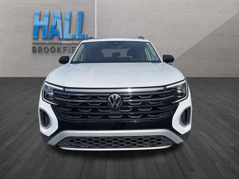 Certified 2024 Volkswagen Atlas Peak Edition SE AWD/4WD image 9
