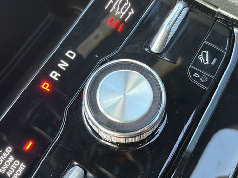 Used 2025 Jeep Grand Cherokee L Summit w/ Obsidian Package image 24