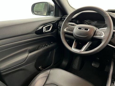 New 2026 Jeep Compass Latitude AWD/4WD image 11