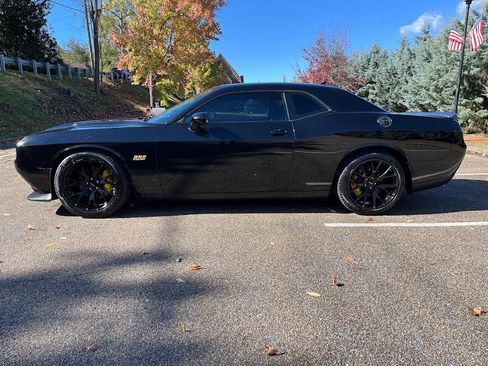 Used 2018 Dodge Challenger R/T Scat Pack image 24