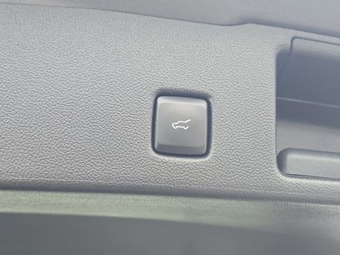 Certified 2022 Ford Escape SE w/ Convenience Package AWD/4WD image 10
