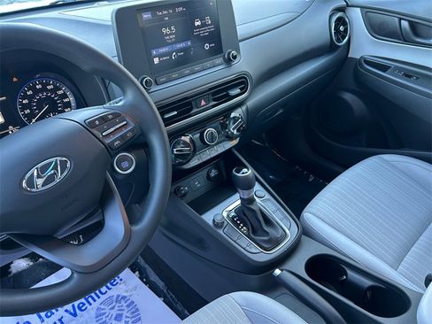 Used 2022 Hyundai Kona SEL image 11