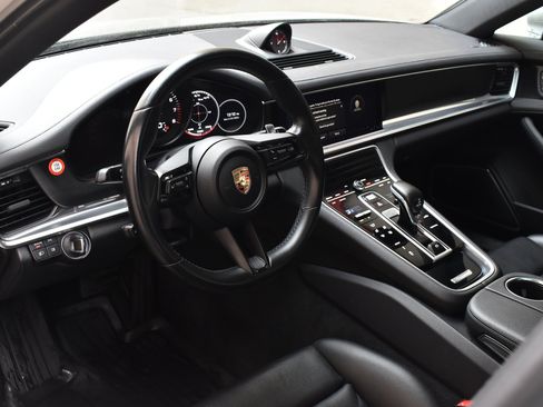 Used 2023 Porsche Panamera 4 Platinum Edition AWD/4WD image 19