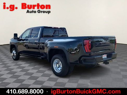 New 2026 GMC Sierra 3500 Denali Ultimate w/ LPO, Black Badging Package AWD/4WD image 3