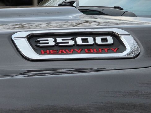 Used 2019 RAM 3500 Laramie image 40