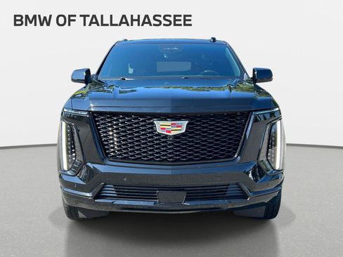 Used 2025 Cadillac Escalade Sport AWD/4WD image 2