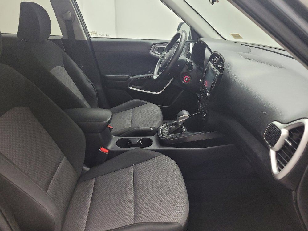 Used 2020 Kia Soul LX FWD image 21