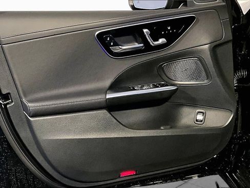 New 2026 Mercedes-Benz C 300 4MATIC Sedan image 11
