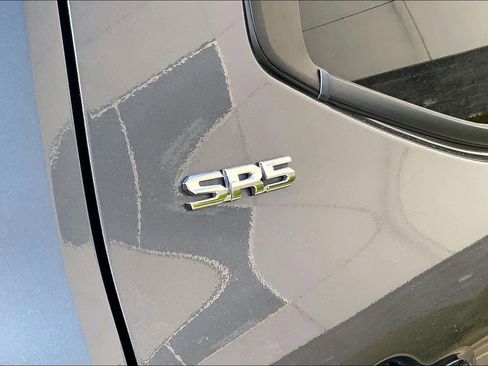 Used 2023 Toyota Tundra SR5 w/ SR5 Premium Package image 10