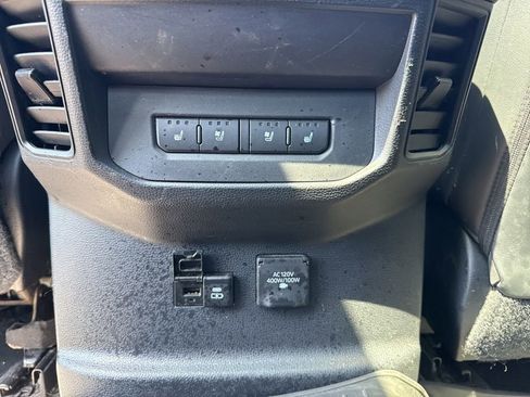 Used 2023 Toyota Tundra Platinum AWD/4WD image 20