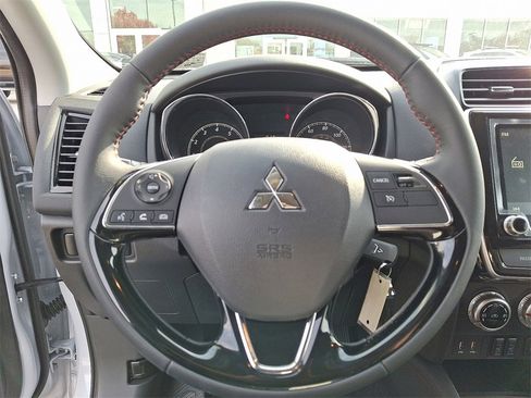 New 2025 Mitsubishi Outlander Sport LE image 10