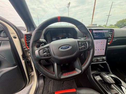 Used 2025 Ford Ranger Raptor AWD/4WD image 20