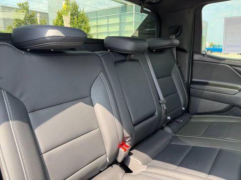 Used 2025 Chevrolet Silverado EV LT w/ LT Premium Package AWD/4WD image 34