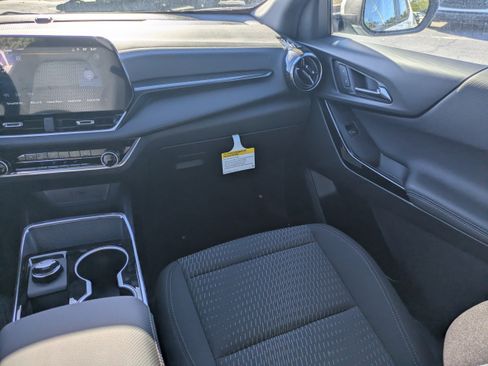 New 2026 Chevrolet Equinox LT FWD image 18