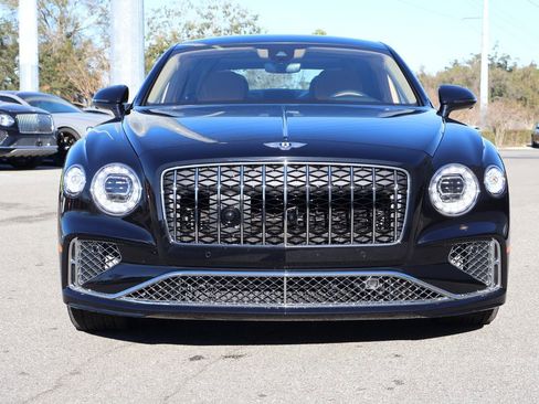 New 2026 Bentley Flying Spur Azure image 7