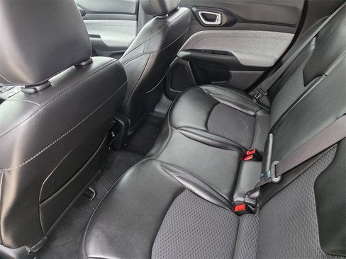 Used 2022 Jeep Compass Latitude w/ Convenience Group image 21