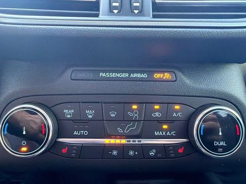 Certified 2023 Ford Escape Active AWD/4WD image 23