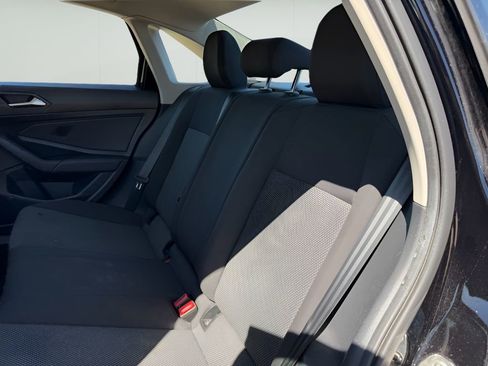 Used 2021 Volkswagen Jetta S image 11