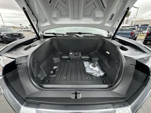 New 2025 GMC Sierra EV Denali image 31