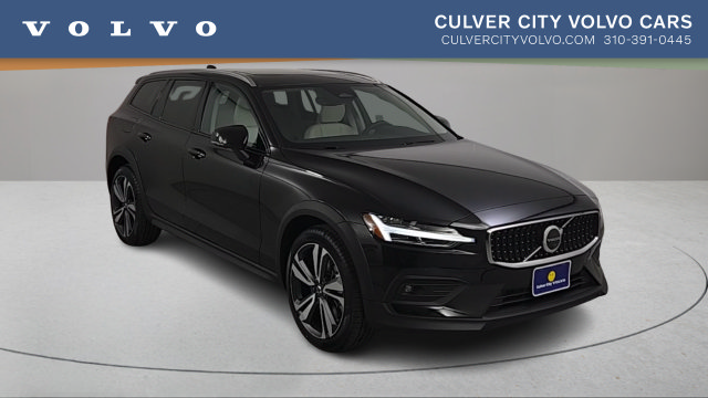 Used 2026 Volvo V60 B5 Cross Country Plus w/ Climate Package AWD/4WD image 1