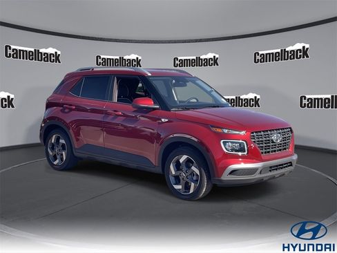 New 2025 Hyundai Venue Limited image 1