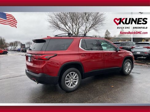 Used 2023 Chevrolet Traverse LT w/ LPO, Floor Liner Package image 5