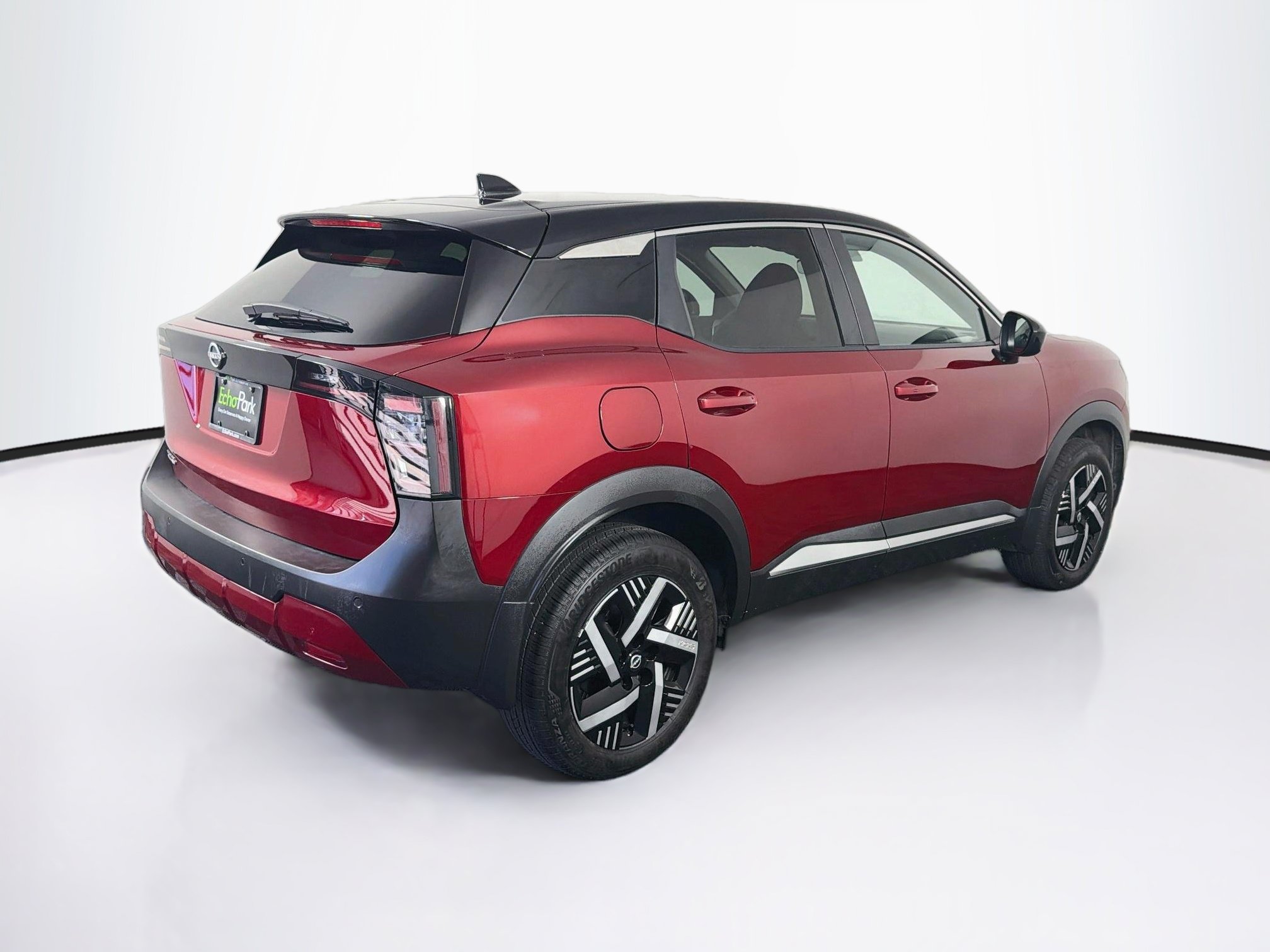 Used 2025 Nissan Kicks SV w/ Illumination Package FWD image 9