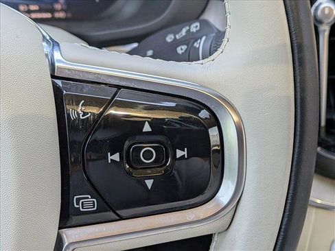 Used 2024 Volvo XC60 T8 Plus w/ Climate Package AWD/4WD image 16