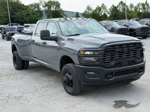 New 2027 RAM 3500 Tradesman AWD/4WD image 4