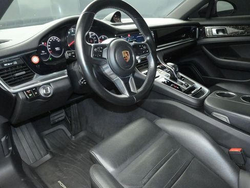 Used 2020 Porsche Panamera 4 AWD/4WD image 33