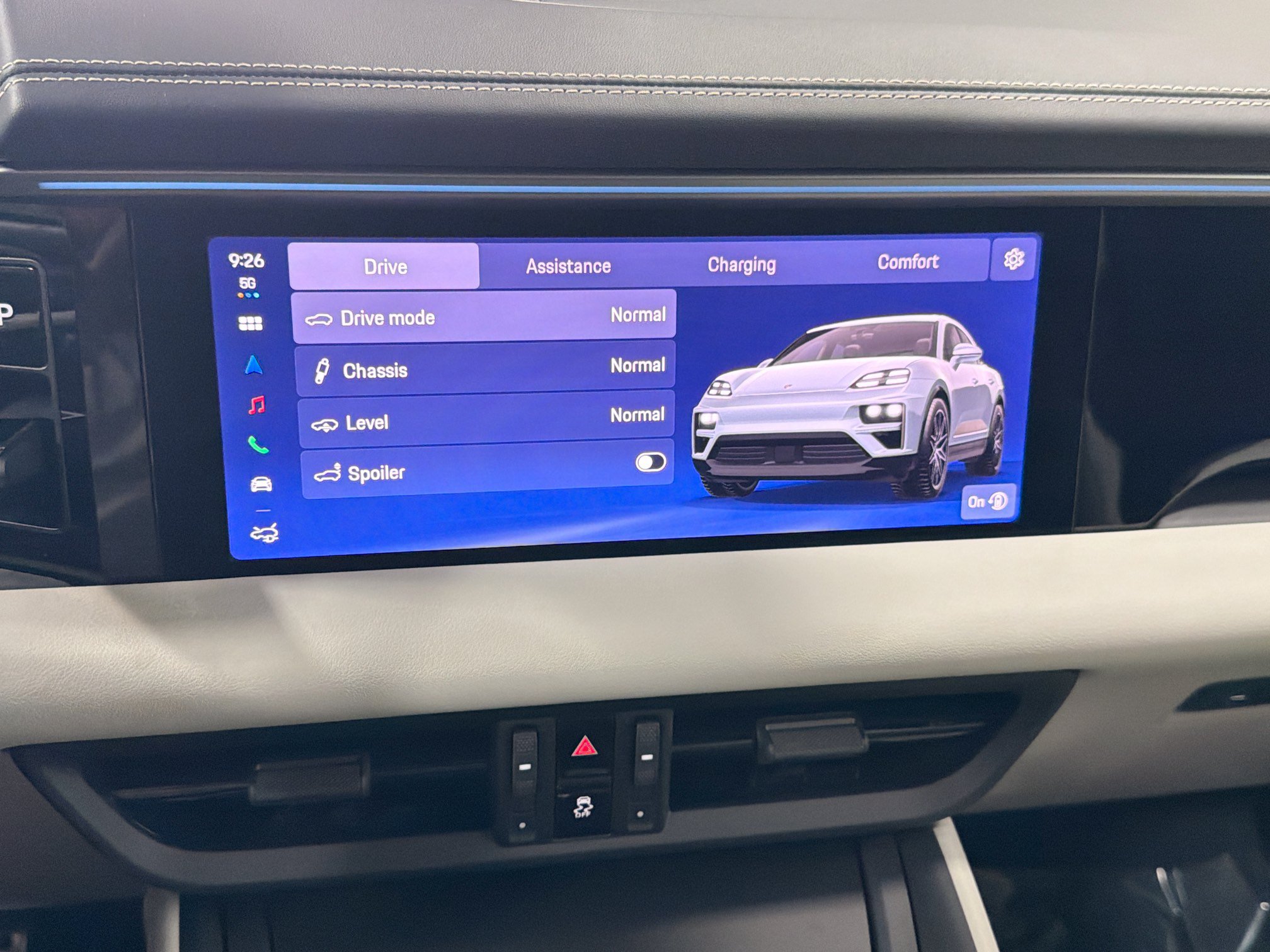 Certified 2026 Porsche Macan 4S Electric AWD/4WD image 29
