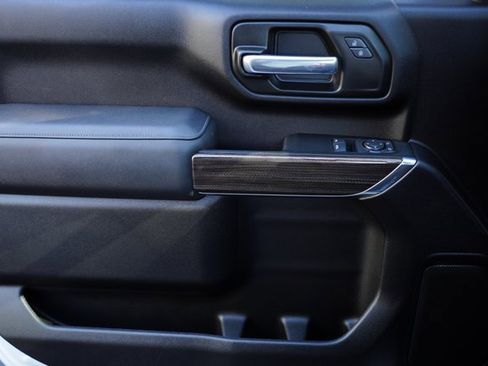 Used 2025 Chevrolet Silverado 2500 LT w/ Convenience Package image 30