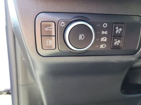 New 2025 Ford Escape SE image 13