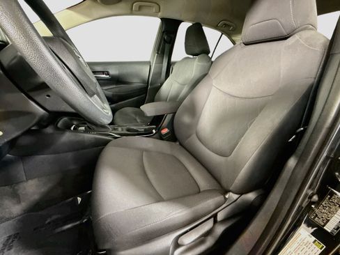 Used 2021 Toyota Corolla LE FWD image 22