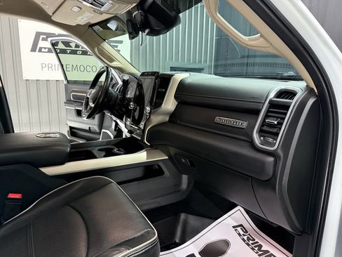 Used 2022 RAM 3500 Laramie image 30