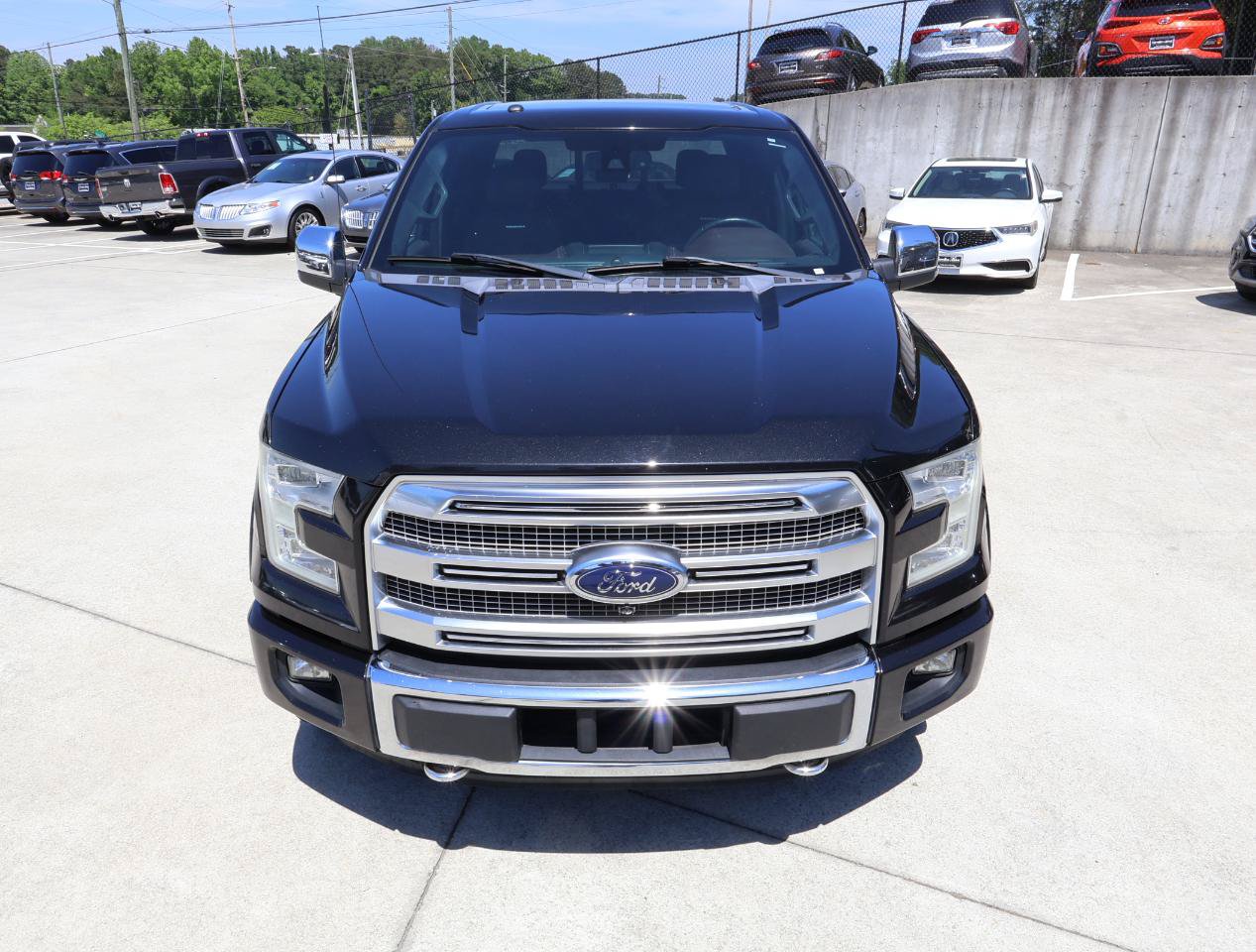 Used 2015 Ford F150 Platinum w/ Equipment Group 701A Luxury AWD/4WD image 11