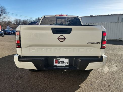Used 2022 Nissan Frontier PRO-4X w/ Technology Package image 6