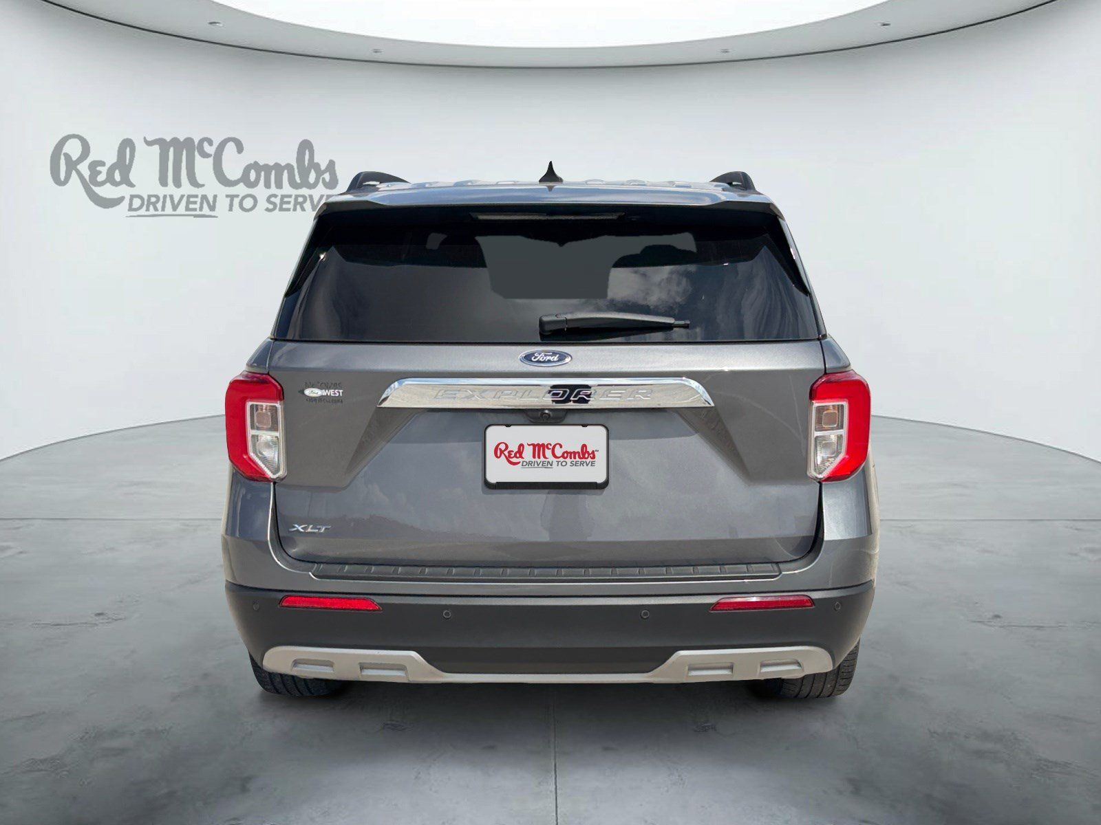 Used 2023 Ford Explorer XLT w/ Equipment Group 202A RWD image 6