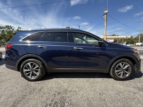 Used 2019 Kia Sorento EX w/ EX Touring Package FWD image 10