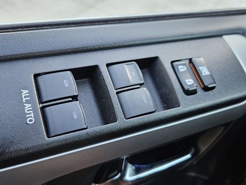 Used 2023 Toyota 4Runner Limited image 37