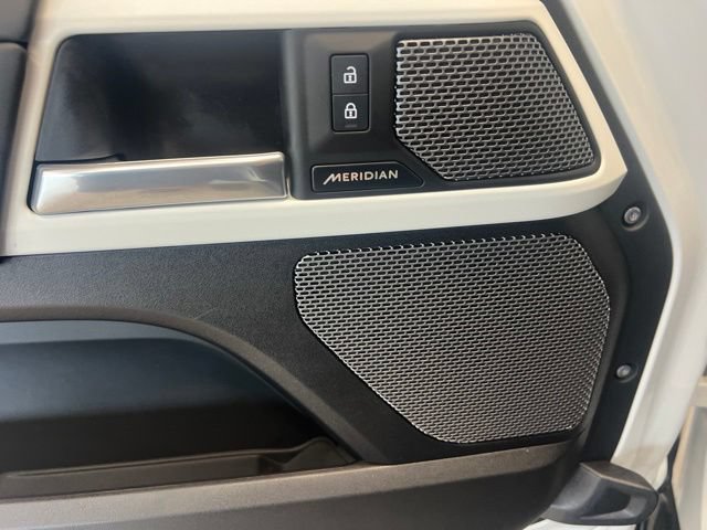 Used 2024 Land Rover Defender 110 SE AWD/4WD image 29