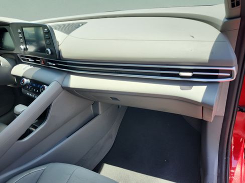 Certified 2025 Hyundai Elantra Sport FWD image 19