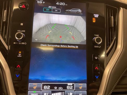 Used 2025 Subaru Outback Premium w/ Popular Package #1A image 16