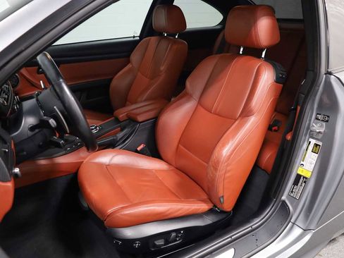 Used 2013 BMW M3 image 5